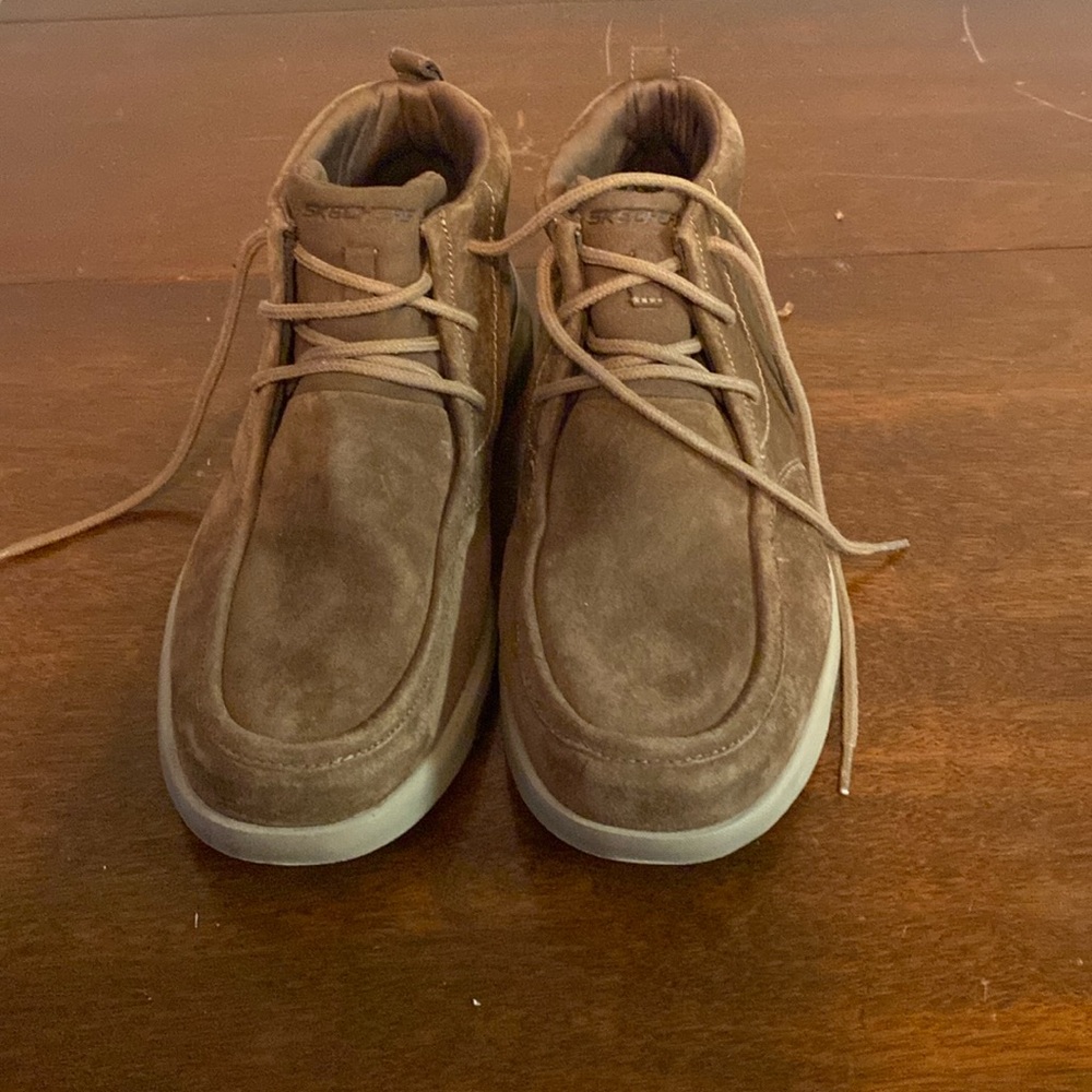 NEW!! Sketchers chukka boots size 13